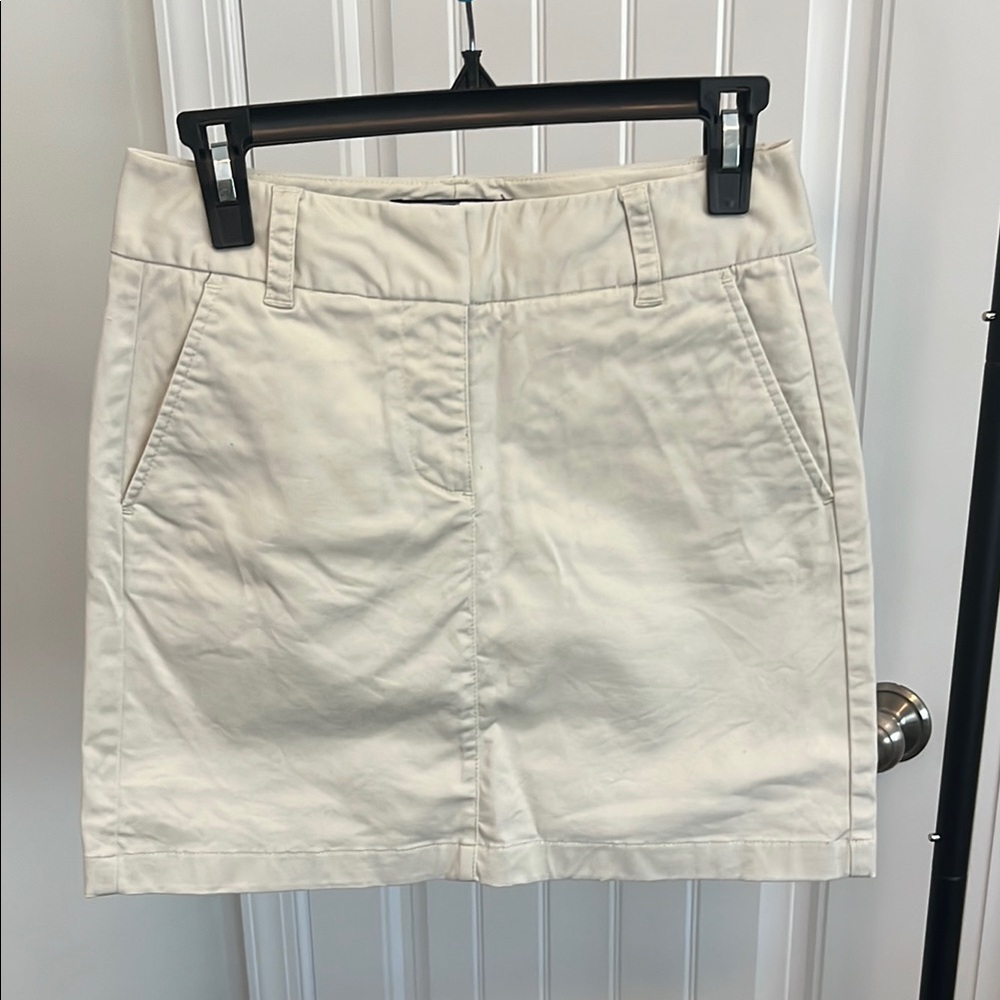 Vinyard Vines mini skirt